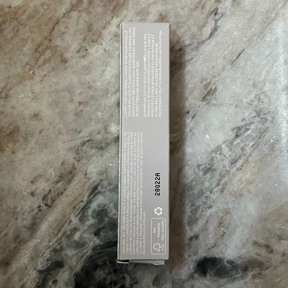 r.e.m. beauty Clear Plumping Lipgloss